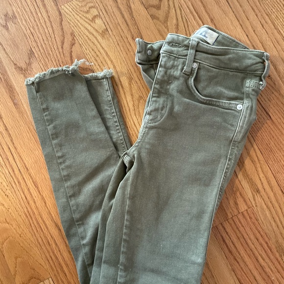 Free People Skinny Jeans. Mid/high rise. Size 24. - Picture 4 of 5
